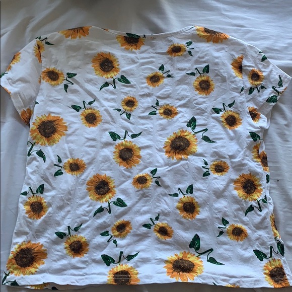 Sunflower T-shirt - Picture 3 of 4